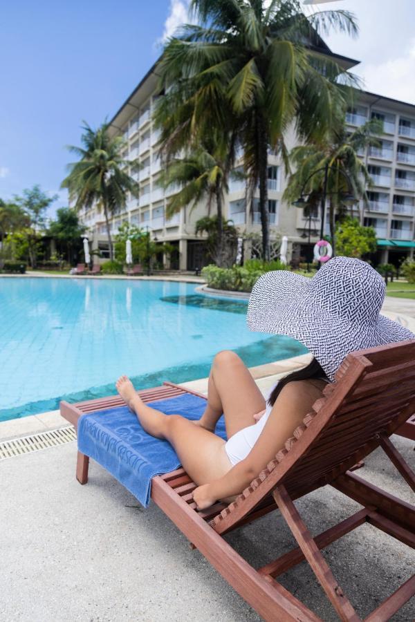 Palau Royal Resort Koror Exterior photo